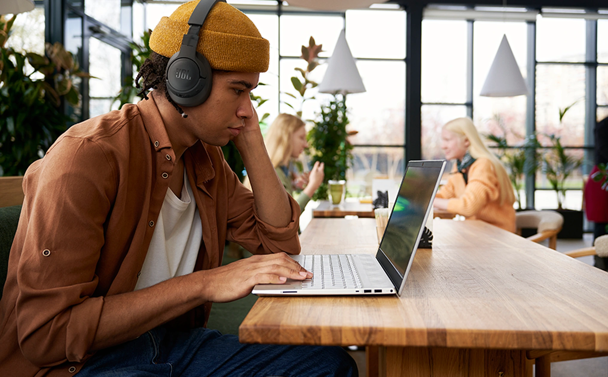 JBL Tune 770NC — Wireless Noise Cancelling Headphones AW Traders